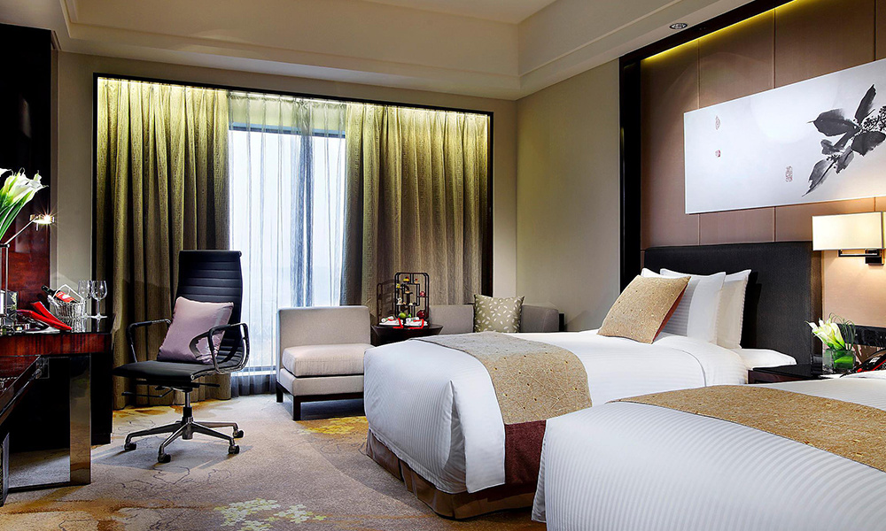 成都保利公園冠假日酒店